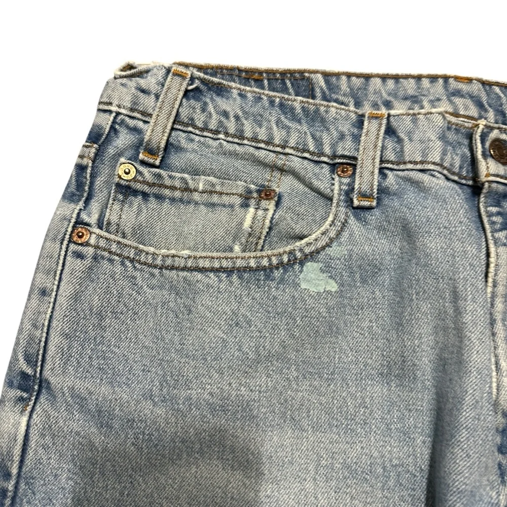 Levis leg opening